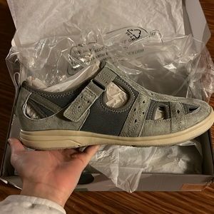 Earth Origins Size 8W